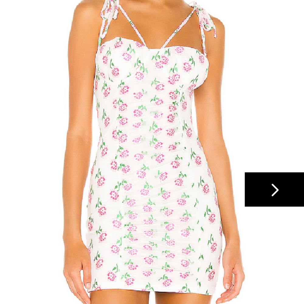 daria mini lace floral dress by Super down Bodycon Graduation Prom School Dance